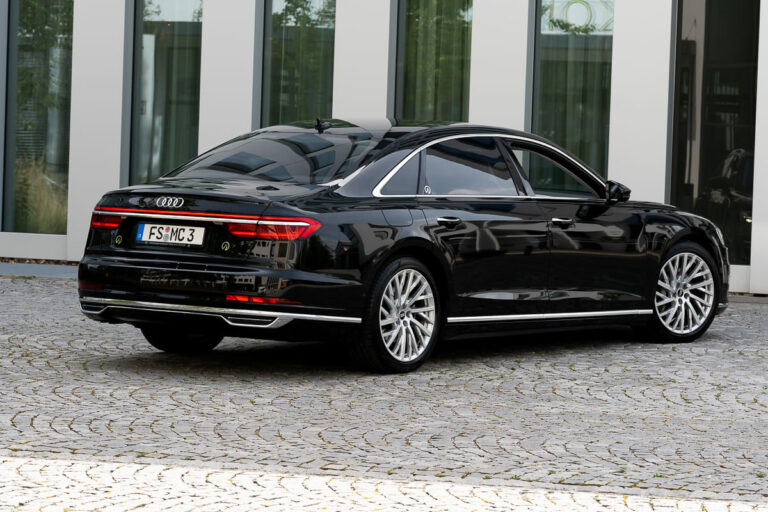 Audi A8 L Quattro (5)